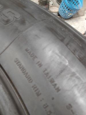 265/50R20 SONAR SX-09 ชุด 4 เส้น ปี2011 TEL.081-427-3941 265/50R20 SONAR SX-09 ชุด 4 เส้น ปี2011 TEL.081-427-3941