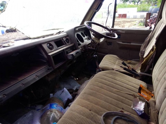 หกล้อดั้ม TOYOTA DYNA 350 BU91 เครื่อง 14 B จำนวน 115 hp ดั้มห้าคิว ราคาคุยกันได้.