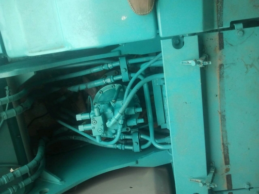 แมคโคร โกแบ SK200 รถปี 52 แมคโคร โกแบ SK200 รถปี 52