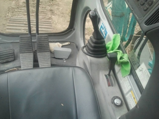 แมคโคร โกแบ SK200 รถปี 52 แมคโคร โกแบ SK200 รถปี 52