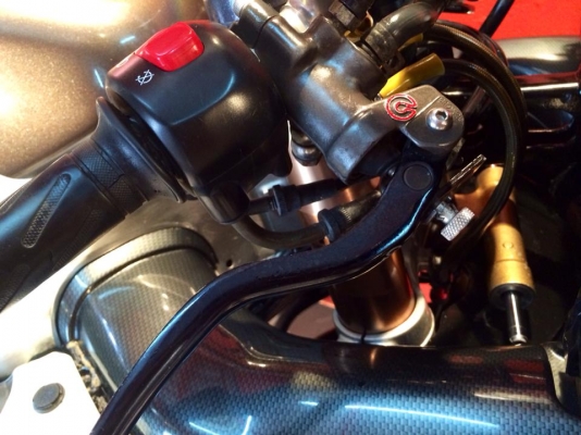 T&amp;T BIKE RAMA2 ขายในราคาเพียง 119000฿ SUZUKI GSXR1000 K2 ปี2002 หัวฉีด สวยใส ท่อ YOSHIMURAฟูล เกียรโยง รถวิ่งมา46000โล  ปั้ม บน BRAMBO โลโก้แดง กันสบัด KYB เดิมๆ