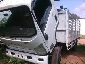 หกล้อ อีซูซุ NPR150แรงสภาพดีสวยไม่ติดโซมครับ ทะเบียนพร้อมโอน ราคาต่รองได้ครับ750,000บ