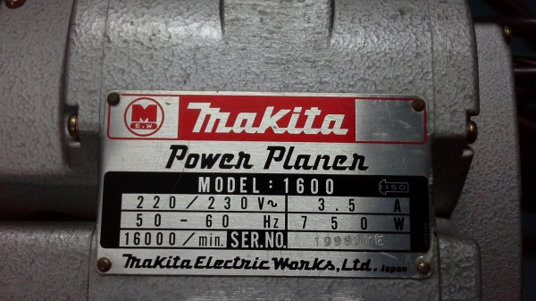 ขายกบไฟฟ้าmakita no.1600 แถมใบกบ1ชุดใหม่ในแผงพลาสติด
