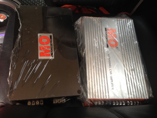 ขายเครื่องเสียง ยี่ห้อ SUPER MO ดอก12แม่เหล็ก2ก้อน แอมป์4Ch+คลาสD ใส่มาแค่4-5เดือนแล้วถอดออก เพราะเปลี่ยนรถใหม่ใส่ไม่ได้แล้ว ราคา7500 สนใจโทร 0915195549