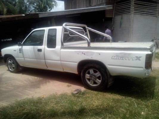 **95,000 บ.ต่อรอง**ขายกระบะแค็ปสภาพดี ราคาเบาๆ TOYOTA ไมตี้เอ็ก 2.5ปี35/92 เครื่องเดิมเกียร์เดิม เครื่องดี แรงดี แน่นดี เกียร์ดีไม่หลุด ช่วงล่างดี แน่นไม่ส่าย คัสซีสวยเดิมไม่ปะไม่ดาม กระบะดีไม่ผุพื้นกระบะลอนยังสวย ด้านข้างมีเบียดฝั่งซ้ายรถมาหน่อย หน้า-หลั