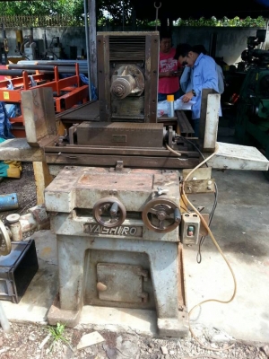 ขายครับขายเครื่องเจียรราบขนาดประมาณ 200&times;400 ของญี่ปุ่น แม่เหล็กไฟฟ้า ปรับองศาได้ ราคาตามสภาพโหละออกจากไลน์ 28000 บาท 0814583376 ช่างเอกมีบริการจัดส่งทั่วประเทศ