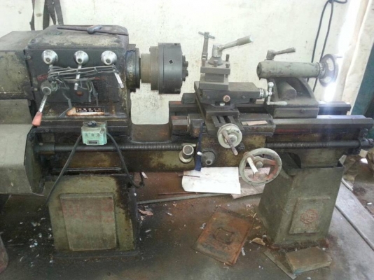 ขายครับขายเครื่องกลึง เกียร์บล็อก 4.5 ฟุต รูผ่านคอ 1.6" กลึงเกลียว แล้เดินโอโต้ไม่ได้ สไลด์สวย เครื่องแน่นดี สภาพใช้งาน 33000 บาท 0814583376 ช่างเอก มีบริการจัดส่งทั่วประเทศ
