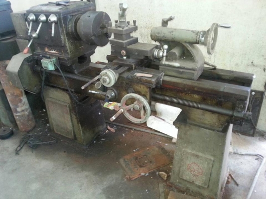 ขายครับขายเครื่องกลึง เกียร์บล็อก 4.5 ฟุต รูผ่านคอ 1.6" กลึงเกลียว แล้เดินโอโต้ไม่ได้ สไลด์สวย เครื่องแน่นดี สภาพใช้งาน 33000 บาท 0814583376 ช่างเอก มีบริการจัดส่งทั่วประเทศ