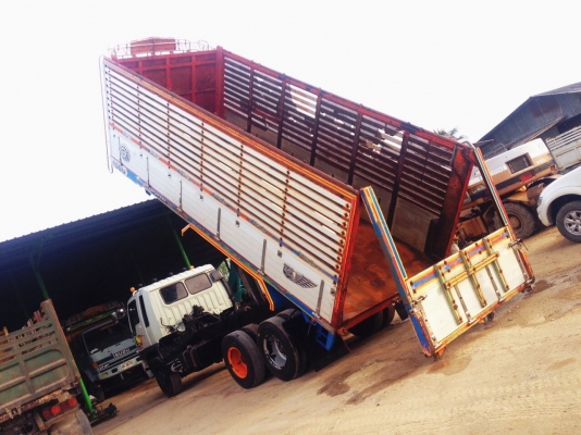 ขายรถ10ล้อ HINO 3MF สภาพสวยๆ 1 คัน. เครื่องเดิม เกียร์เดิม.  ลูกดั้มใหม่ ครัชชีเทียมต่อใหม่หมด กระบะสวยสูง210ซม. ยาว 640 ซม.  เอาไปใช้งานได้เลย รถพร้อมใช้. ขาย 1,420,000 บาท. สนใจคุยกันได้ ติดต่อโดยตรงไม่มีนายหน้า 087-7894044 เจครับ