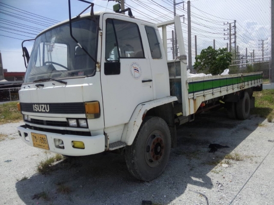 ขายรถ 6 ล้อ 4 คัน 10 ล้อ 2 คัน รวม 6 คัน เหมาหรือแยกก็ได้ครับ