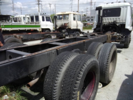 ขายรถ 6 ล้อ 4 คัน 10 ล้อ 2 คัน รวม 6 คัน เหมาหรือแยกก็ได้ครับ