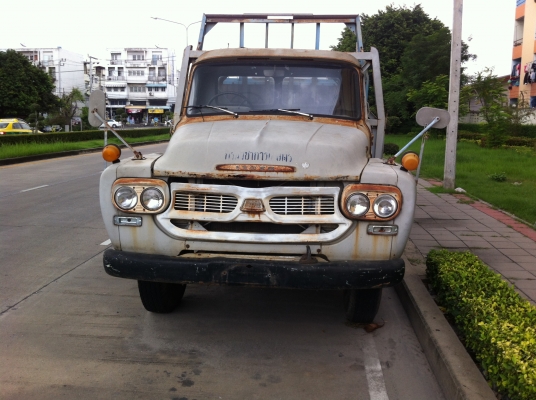 ขายรถ6 ล้อหัวยาว  ตามสภาพ