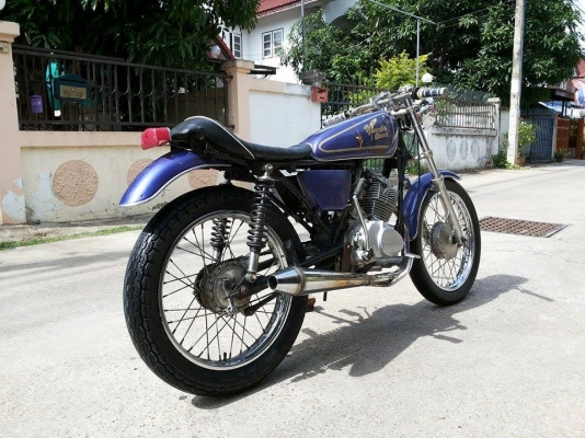 Cafe 200cc. Cafe 200cc.