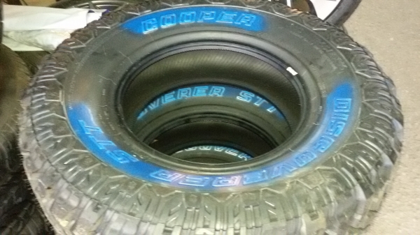 ขายยางใหม่ COOPER 265 75 16 เส้นละ 8800