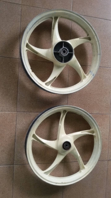 ขาย ล้อแม็ก HONDA ใส่ LS  ก้านบิด