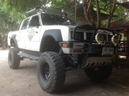 ขาย KB สี่ประตู ยกสูง เครื่อง 4JB1  2800 c.c เทอร์โบ  ยาง 35 ขอบ 16นิ้ว แอร์เย็น  พาวเวอร์. พร้อมลุยคับ