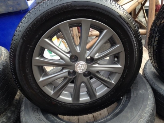 ล้อ แม็ก toyota vios โตโยต้า วีออส รมดำ พร้อมยาง 175-65-15