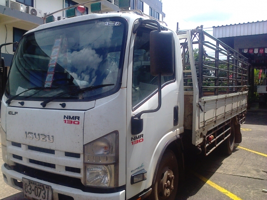 หกล้อ อีซูซุ NMR130แรงปี52 ประกันชั้น1 ทะเบียนพร้อมโอน