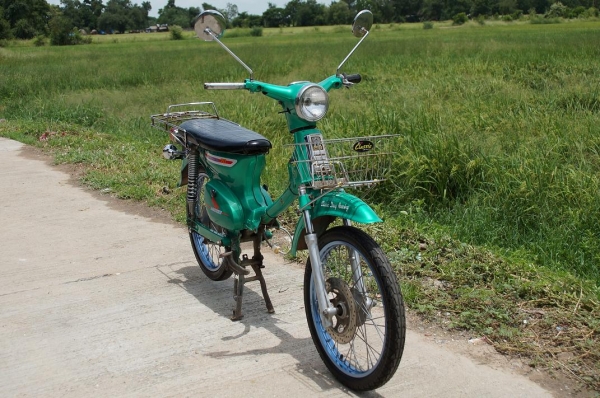 ขาย โครงยืนคัน HONDA ดรีม แปลงเป็น C 70 สวย สีใหม่ สภาพตามรูป ออกใบซื้อขายให้ ครับ