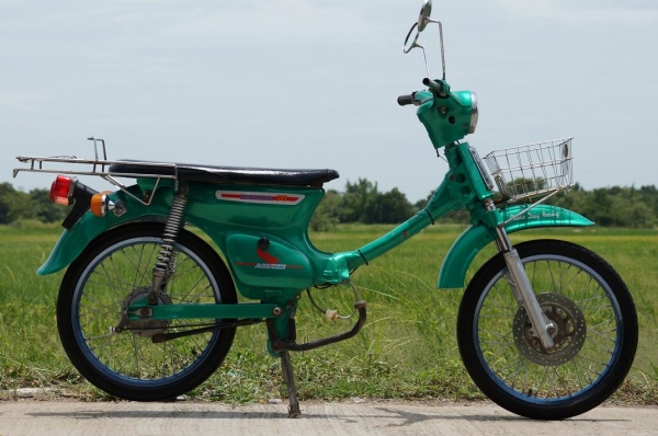 ขาย โครงยืนคัน HONDA ดรีม แปลงเป็น C 70 สวย สีใหม่ สภาพตามรูป ออกใบซื้อขายให้ ครับ