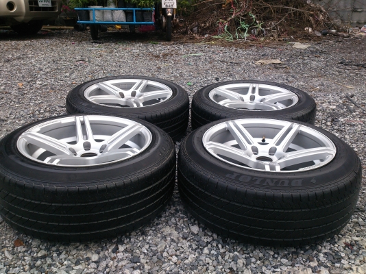 ขายแม็ก 5รู114 หน้า7.5 หลัง9 นิ้วขอบ17 พร้อมยางDUNLOP215/55R17 ยางสัปดาห์ที่36ปี12 ดอกยางลึกเท่ากันสวยๆ จำนวน 1 ชุด