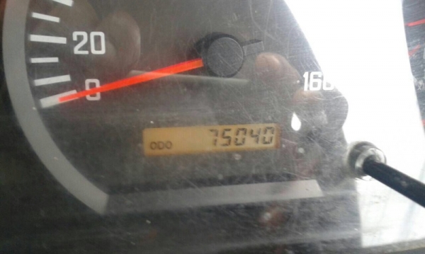 รถอีซูซุ  6 ล้อ รั้ว ( ไม่ดั้ม )  210 แรงม้า. ปี 56 ( รถวิ่ง 76,000 กม. )  ( ราคาลด เหลือ  320,000. )    สนใจติดต่อ 081 - 6079515