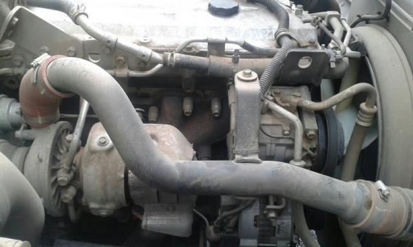 รถอีซูซุ  6 ล้อ รั้ว ( ไม่ดั้ม )  210 แรงม้า. ปี 56 ( รถวิ่ง 76,000 กม. )  ( ราคาลด เหลือ  320,000. )    สนใจติดต่อ 081 - 6079515