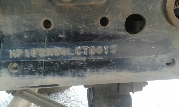 รถอีซูซุ  6 ล้อ รั้ว ( ไม่ดั้ม )  210 แรงม้า. ปี 56 ( รถวิ่ง 76,000 กม. )  ( ราคาลด เหลือ  320,000. )    สนใจติดต่อ 081 - 6079515