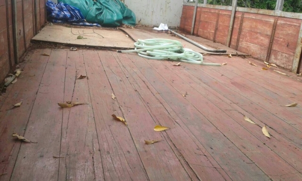 รถอีซูซุ  6 ล้อ รั้ว ( ไม่ดั้ม )  210 แรงม้า. ปี 56 ( รถวิ่ง 76,000 กม. )  ( ราคาลด เหลือ  320,000. )    สนใจติดต่อ 081 - 6079515