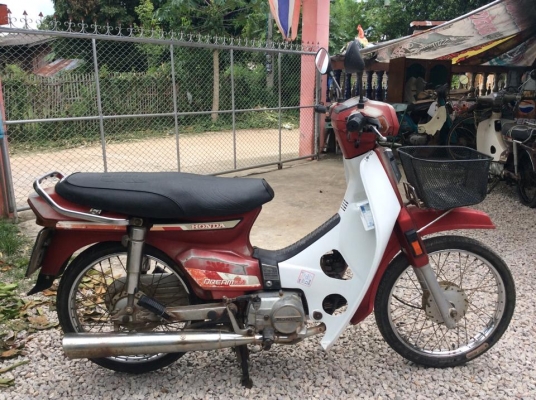 ดรีมคุรุสภาทะเบียนโอนภาษีเต็มสีแดงสวยๆเดิมๆขายถูก12500บาท