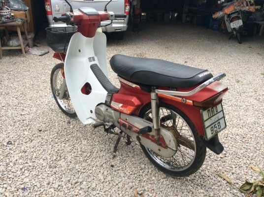 ดรีมคุรุสภาทะเบียนโอนภาษีเต็มสีแดงสวยๆเดิมๆขายถูก12500บาท