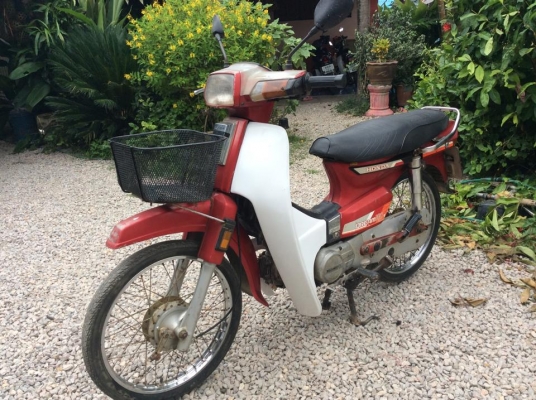 ดรีมคุรุสภาทะเบียนโอนภาษีเต็มสีแดงสวยๆเดิมๆขายถูก12500บาท