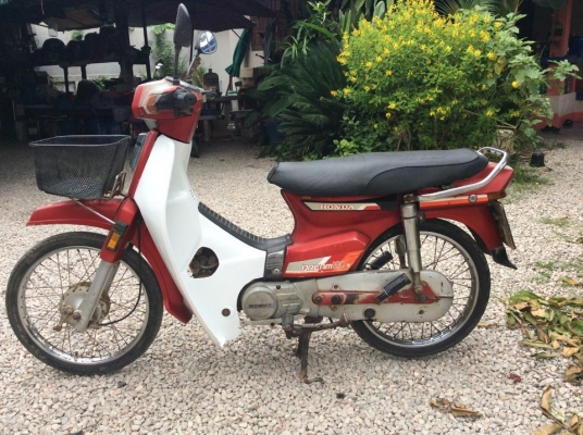 ดรีมคุรุสภาทะเบียนโอนภาษีเต็มสีแดงสวยๆเดิมๆขายถูก12500บาท