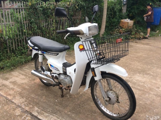ดรีมคุรุสภาสีขาวทะเบียนโอนภาษีขาด1ปีสภาพสวยๆขายถูกๆ12500บาท ดรีมคุรุสภาสีขาวทะเบียนโอนภาษีขาด1ปีสภาพสวยๆขายถูกๆ12500บาท
