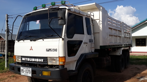 ขายด่วนไอ้หลงสองเพลาดั้มสภาพพร้อมใช้สุดๆFN527MAโทร0843923995