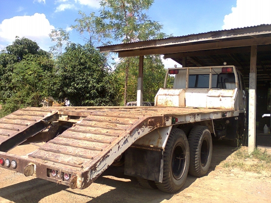 หางบรรทุกรถแบคโฮ ติด 10 ล้อ