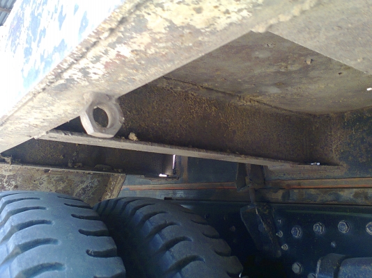 หางบรรทุกรถแบคโฮ ติด 10 ล้อ