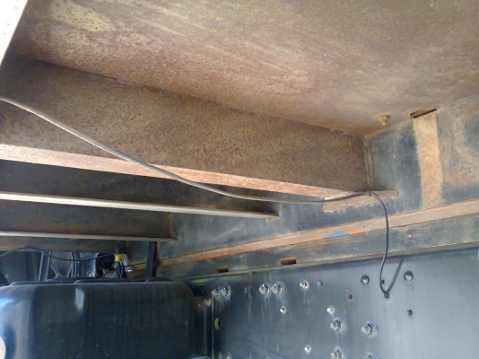 หางบรรทุกรถแบคโฮ ติด 10 ล้อ