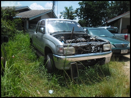 โตโยต้าไทเกอร์ ตัวสูง มีเครื่อง ไม่มีเกียร์ โตโยต้าไทเกอร์ ตัวสูง มีเครื่อง ไม่มีเกียร์