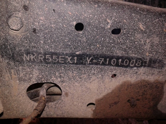 ขาย NKR 4ล้อ ปี44 ห้างแท้