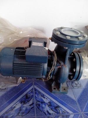 ขายปั๊มน้ำ  4x4" ไฟบ้าน 220 V.ของใหม่เก่าเก่าเก็บคับขาย 9500฿