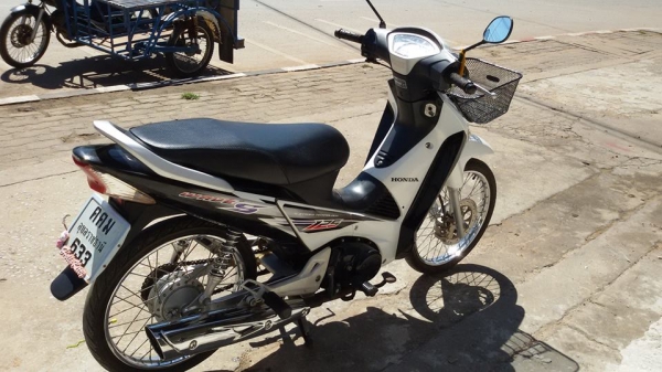 ขาย wave125 ไฟเลี้ยวบังลม รถปี 51