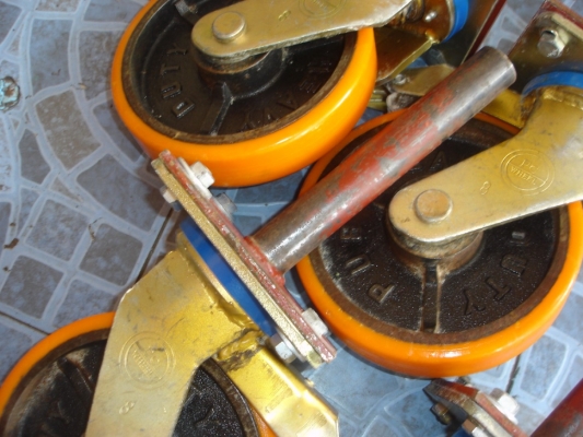 ขายล้อนั่งร้าน ยูริเทนขนาด8นิ้ว pc.wheel  มีเบรคทั้4ล้อ