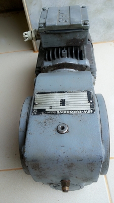 ขายมอเตอร์ไฟฟ้าพร้อมเกียร์ทดรอบ