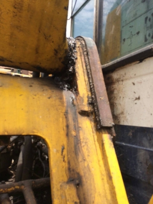 ขาย KOMATSU PC200-3 สภาพสวยพร้อมใช้ ราคาต่อรองได้ ติดต่อได้ที่คุณ อ๊อฟ พิจิตร 086-737-9991