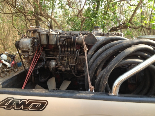 ขายเครื่อง hino EK100 274แรงม้า มีใบคลุม