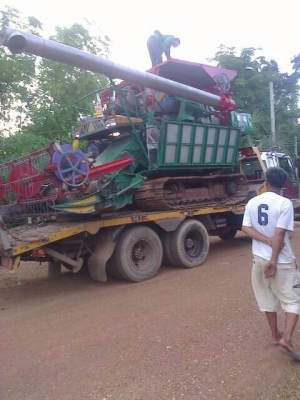 ขายเทเลอร์HINO KT725วางหัว1Jเครื่องHO7D 195แรงม้า2 เพลา สภาพพร้อมใช้ ราคาต่อรองได้ ติดต่อได้ที่คุณ อ๊อฟ พิจิตร 086-737-9991 ขายเทเลอร์HINO KT725วางหัว1Jเครื่องHO7D 195แรงม้า2 เพลา สภาพพร้อมใช้ ราคาต่อรองได้ ติดต่อได้ที่คุณ อ๊อฟ พิจิตร 086-737-9991