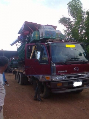 ขายเทเลอร์HINO KT725วางหัว1Jเครื่องHO7D 195แรงม้า2 เพลา สภาพพร้อมใช้ ราคาต่อรองได้ ติดต่อได้ที่คุณ อ๊อฟ พิจิตร 086-737-9991