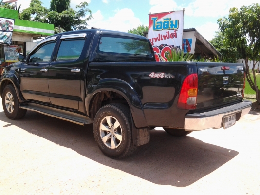 TOYOTA VIGO 3.OPRERUNER ปี51 สีเดิม เครื่องเดิม งวด11000 เหลือ21งวด กรุงศรีจีอี เปลี่ยนสัญาได้เลยคับ