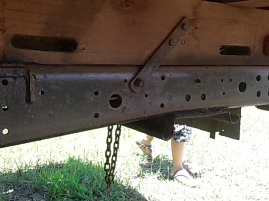 (ร้านรุ่งโรจน์ 082-1057078)ขาย 6 ล้อ ISUZU NPR เครื่อง4BD1ฝาดำ((พ.พาวเวอร์ กระบะยาว 5 เมตร)เครื่องแห้ง แรงดี แซสซีสวยๆ ไม่ผุไม่ดาม พร้อมโอน พร้อมใช้